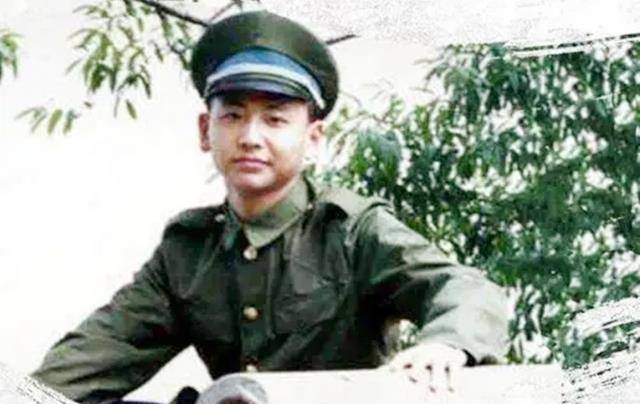 中美撞機犧牲烈士王偉之父辭世 話題登上了各大平臺的熱搜榜